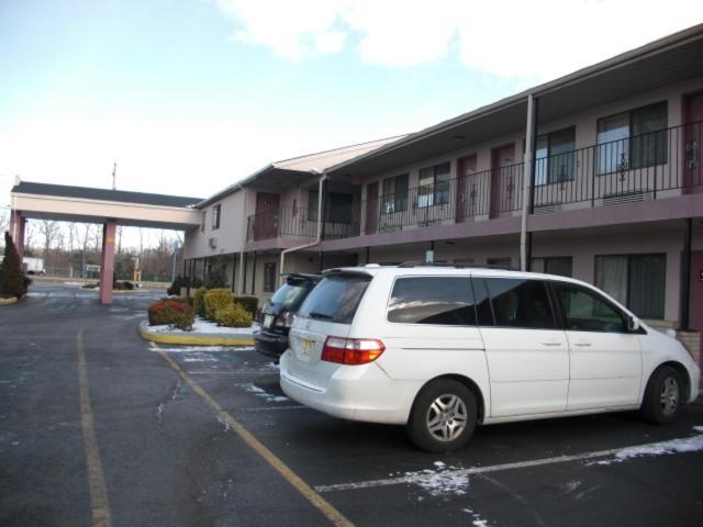 Express Inn - Wall Farmingdale Buitenkant foto